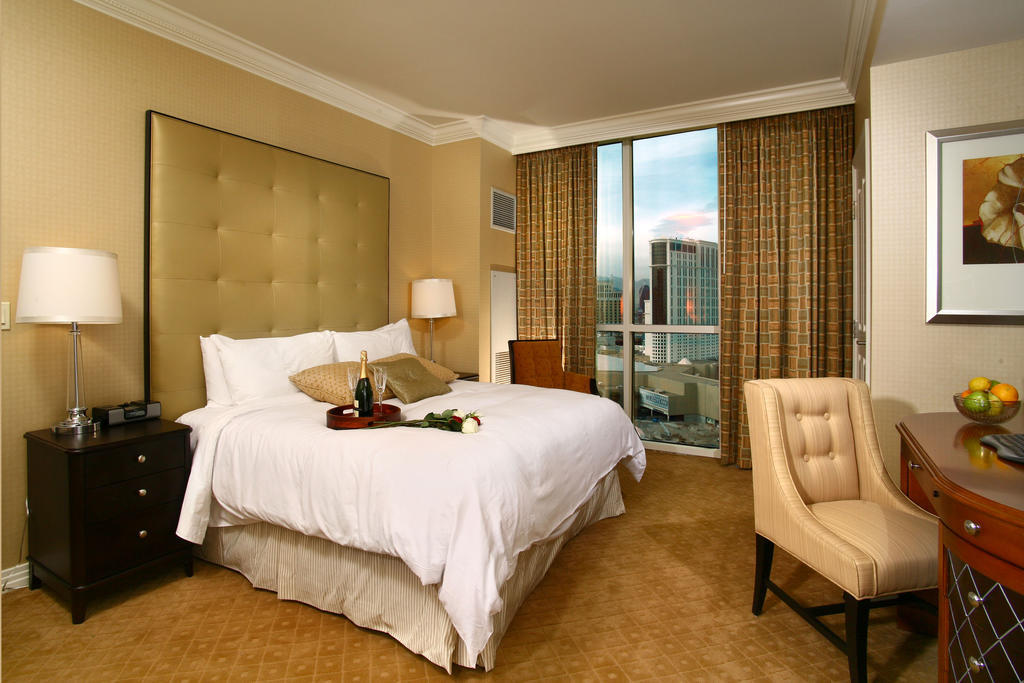 Luxury Suites International At The Signature Лас-Вегас Номер фото